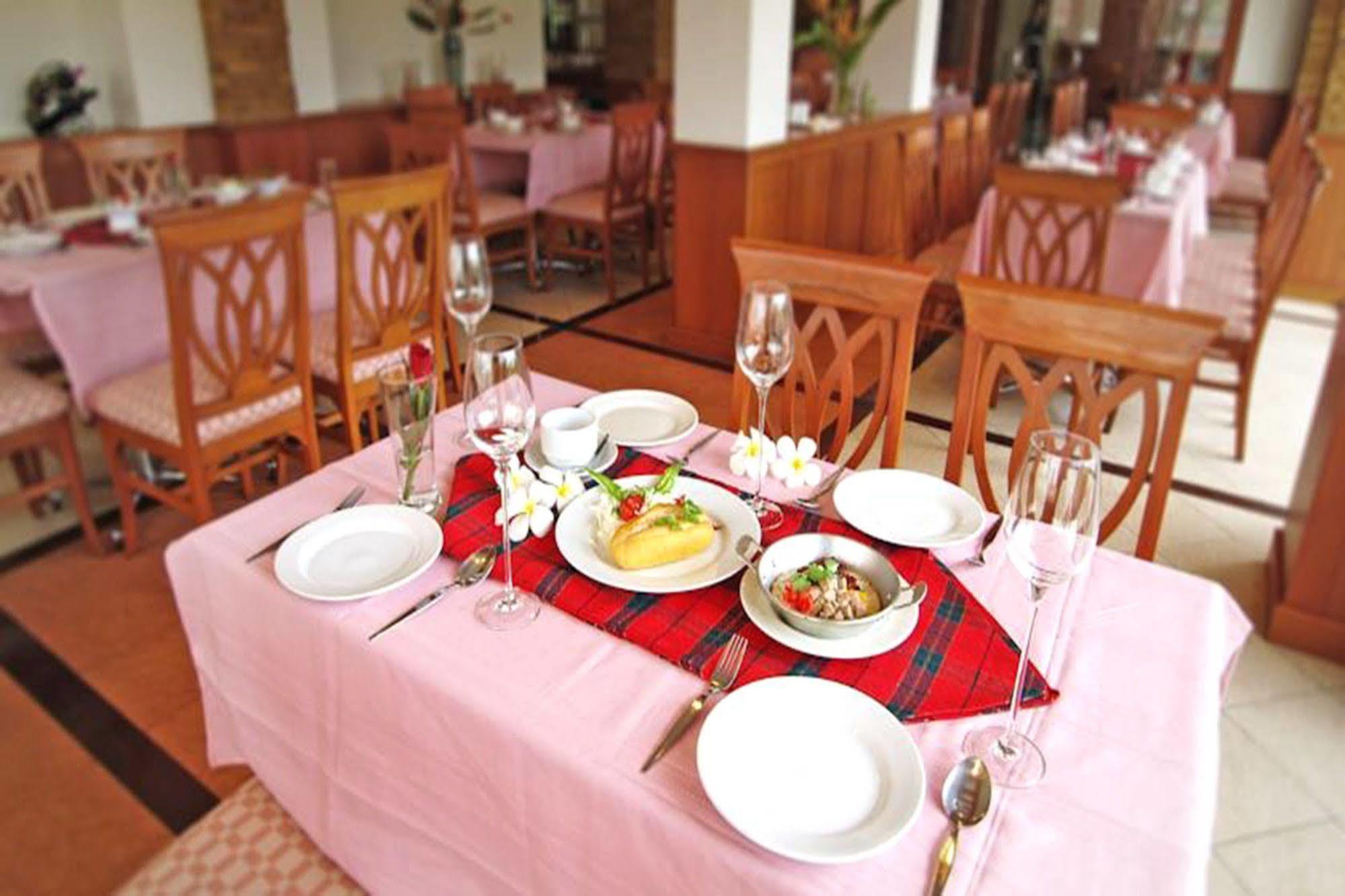 Kiengpiman Hotel Мукдахан Экстерьер фото
